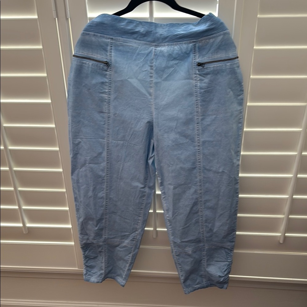 Chico's Light Blue Capris